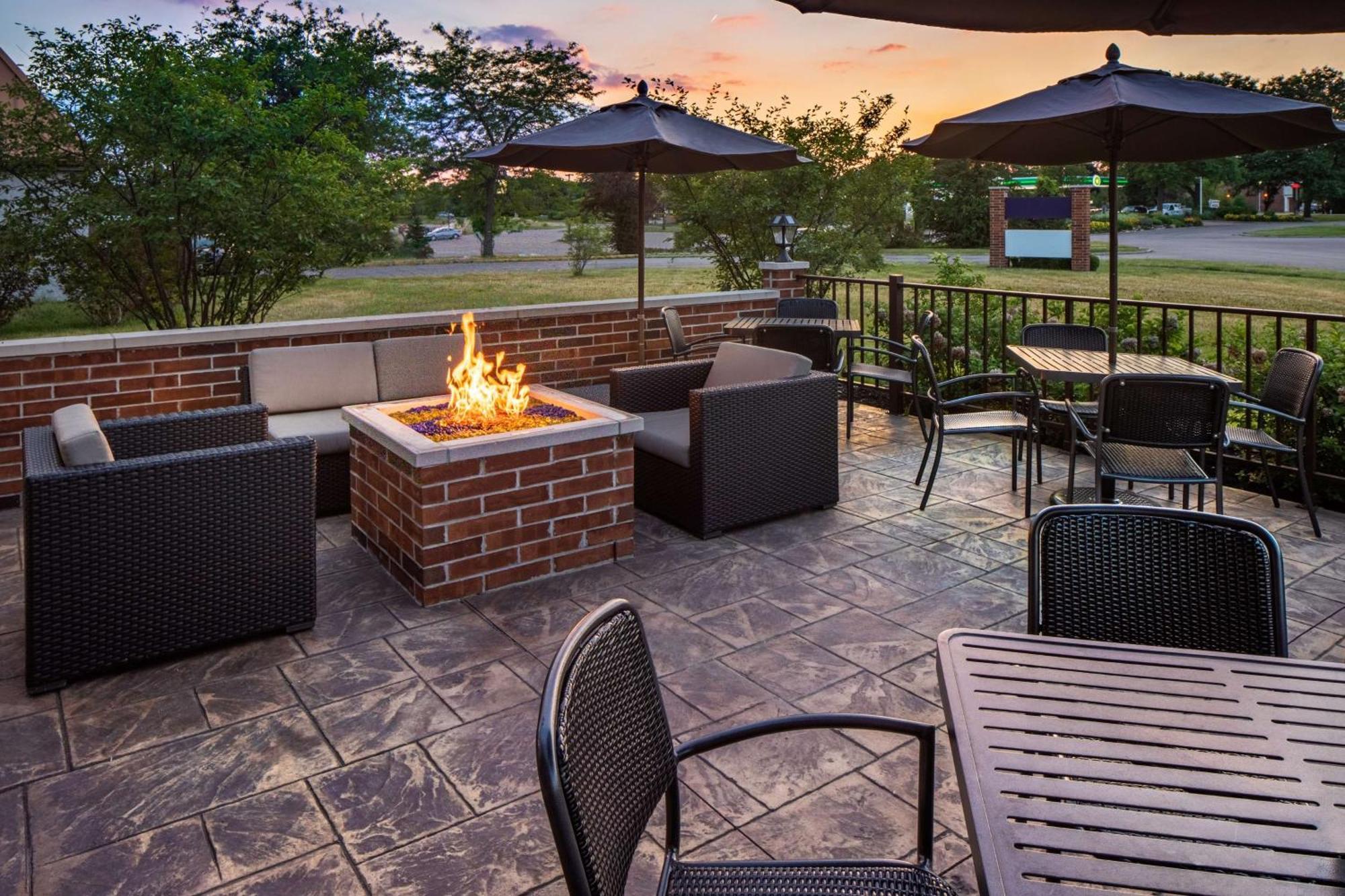 Doubletree By Hilton Ann Arbor, Mi Hotel Ngoại thất bức ảnh